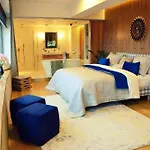 One 5* Praha