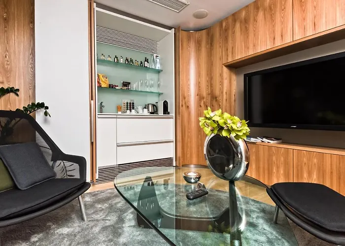 One 5* Prag