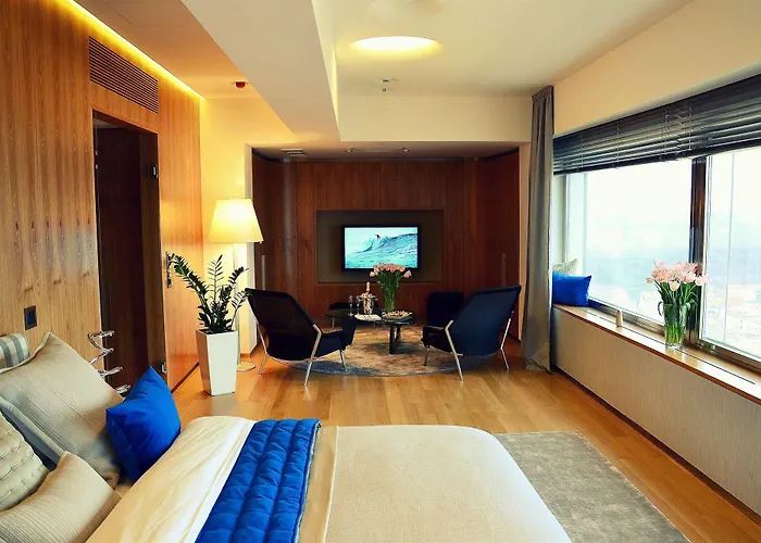 One Hotell