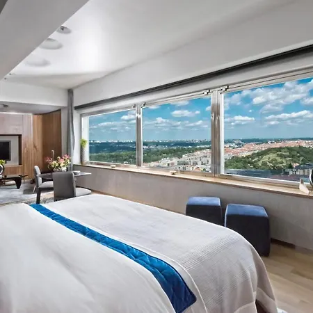 One 5* Prag